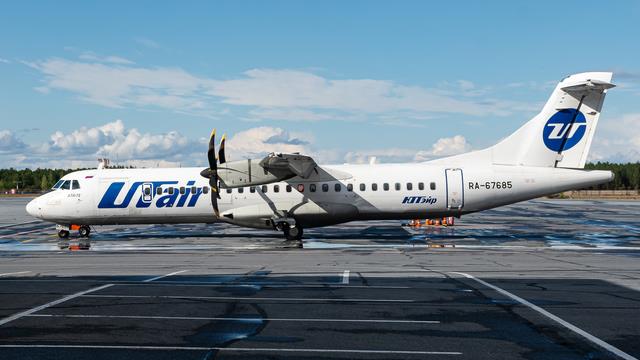 RA-67685:ATR 72-500:ЮТэйр